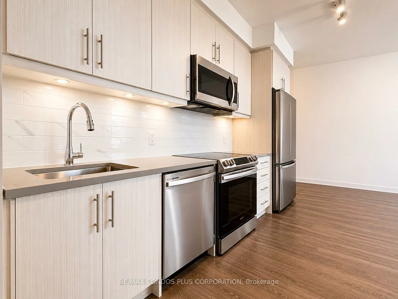 105, Oneida, Langstaff, Richmond Hill
