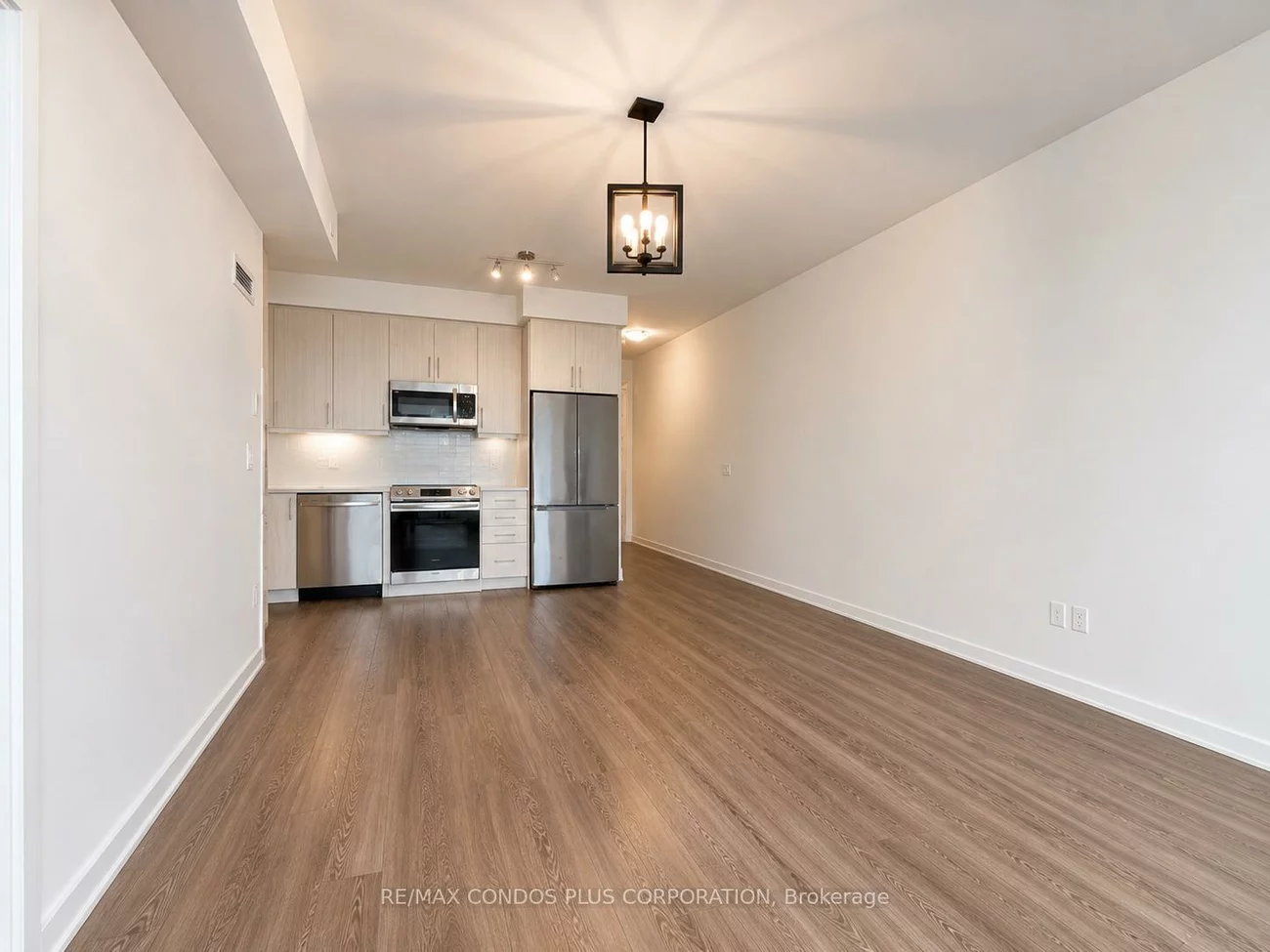 105, Oneida, Langstaff, Richmond Hill