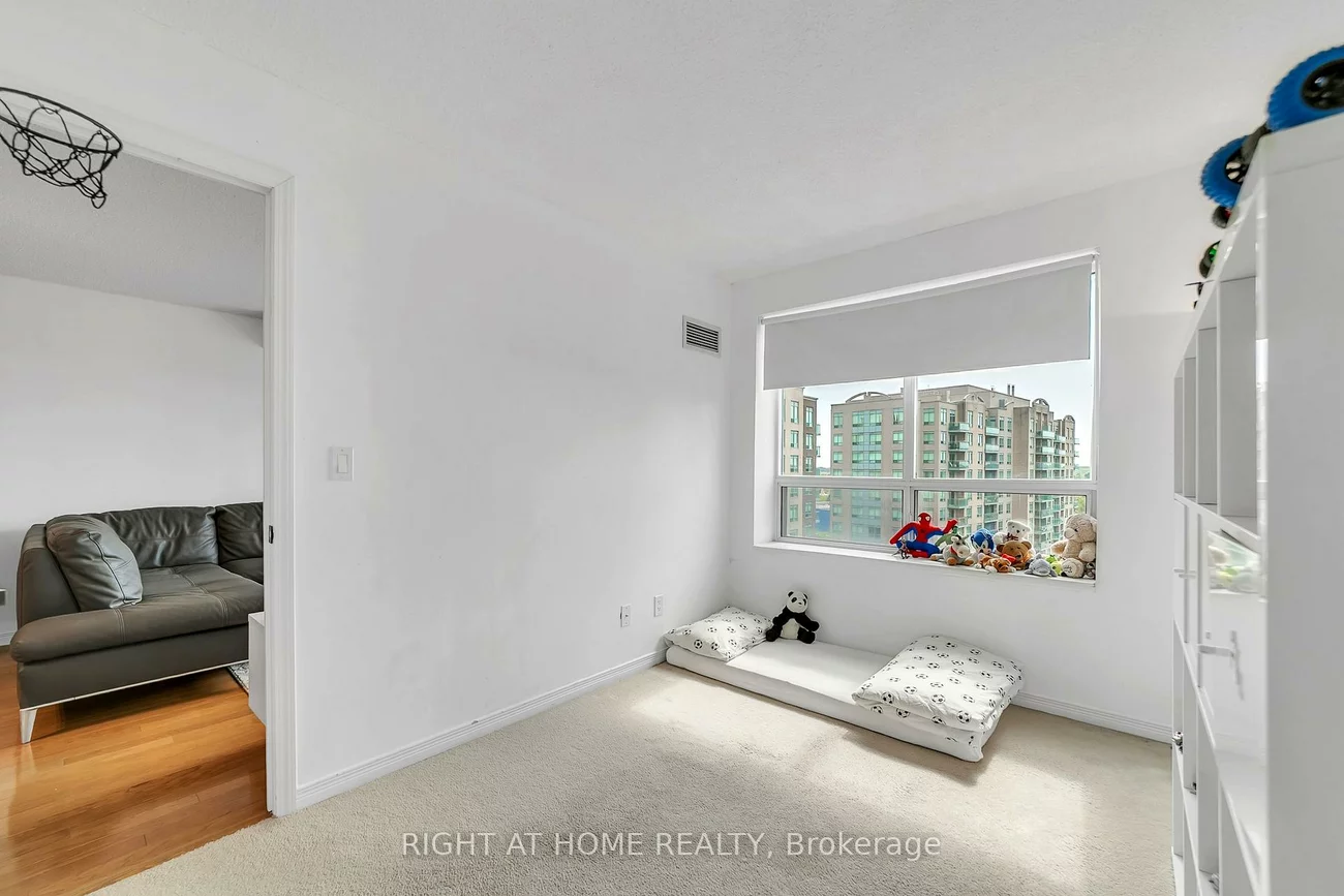 11, Oneida, Langstaff, Richmond Hill