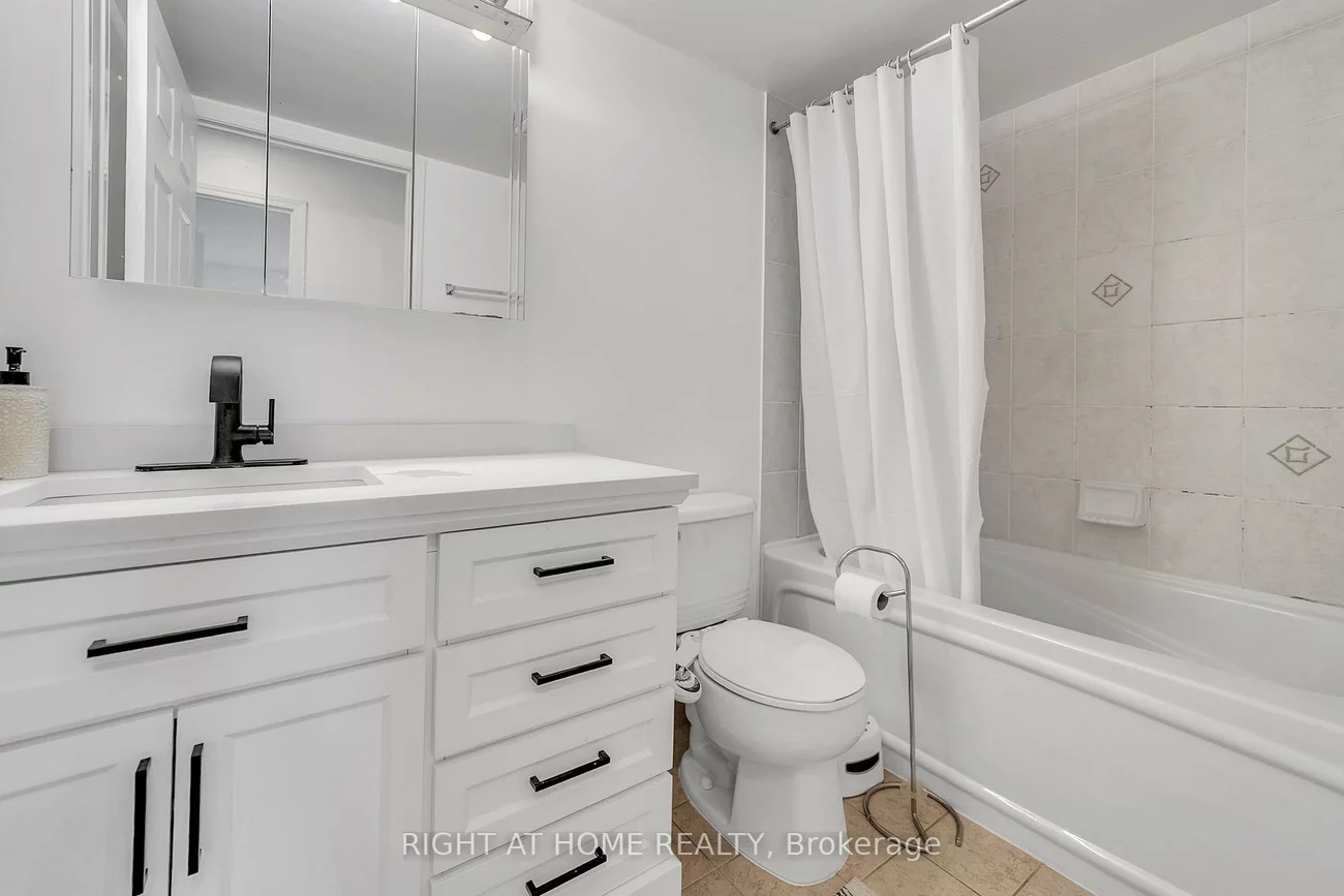 11, Oneida, Langstaff, Richmond Hill
