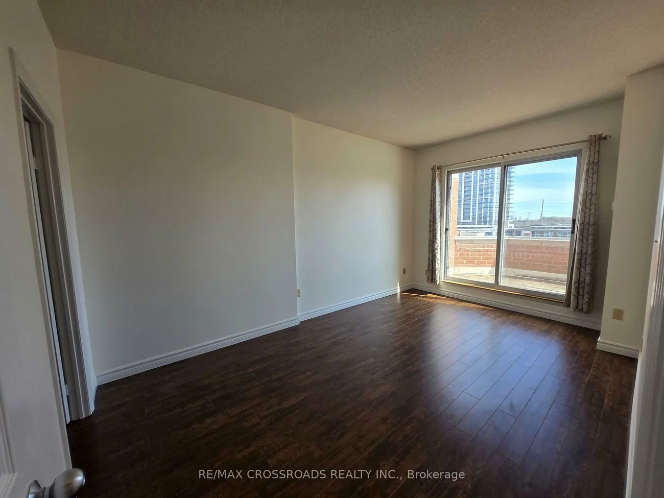 9, Chalmers, Doncrest, Richmond Hill