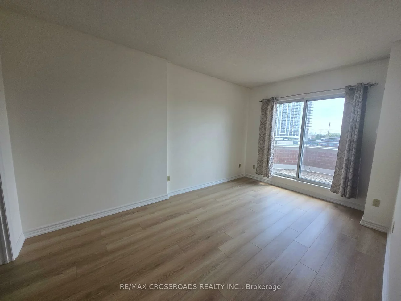 9, Chalmers, Doncrest, Richmond Hill