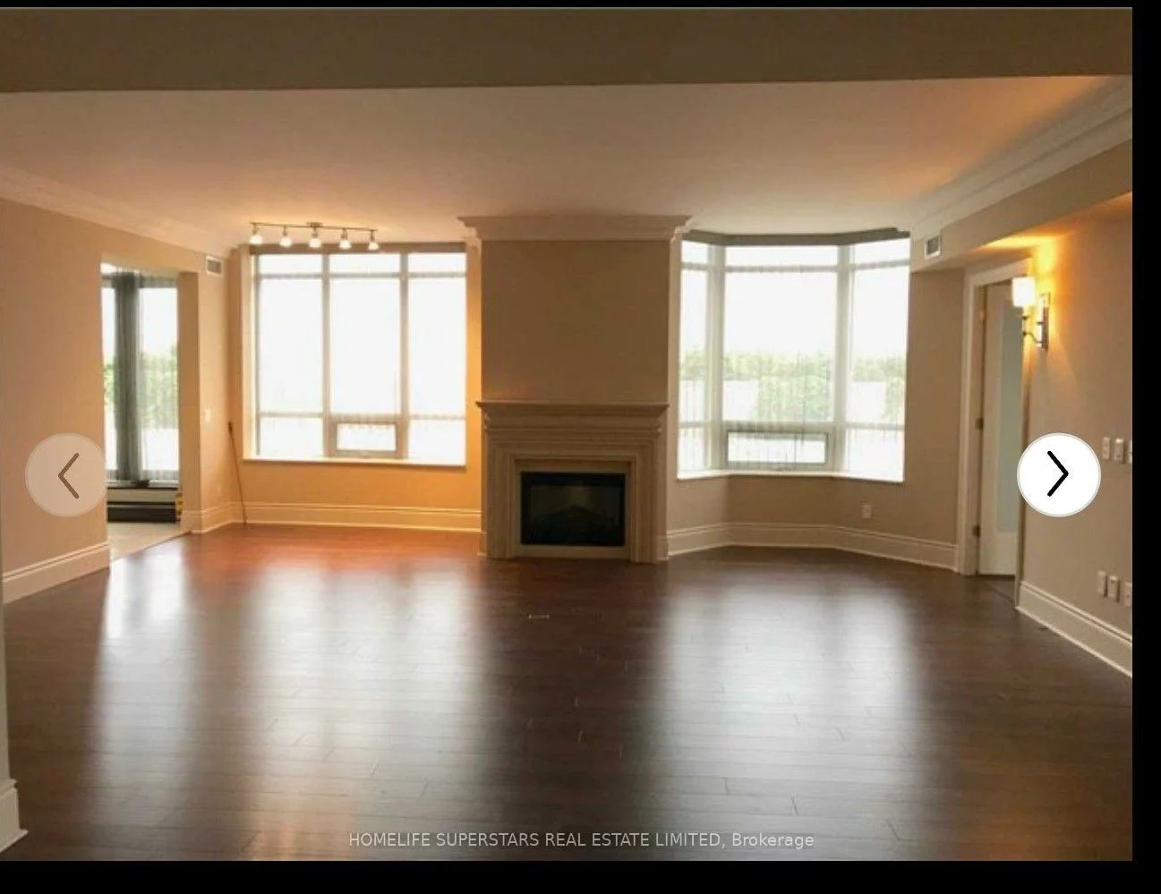 10101, Yonge, Crosby, Richmond Hill