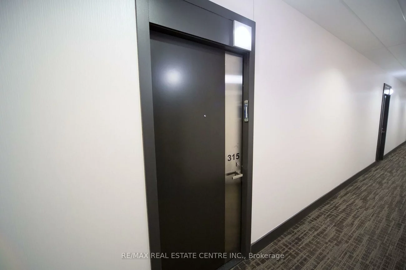 9471, Yonge, Observatory, Richmond Hill