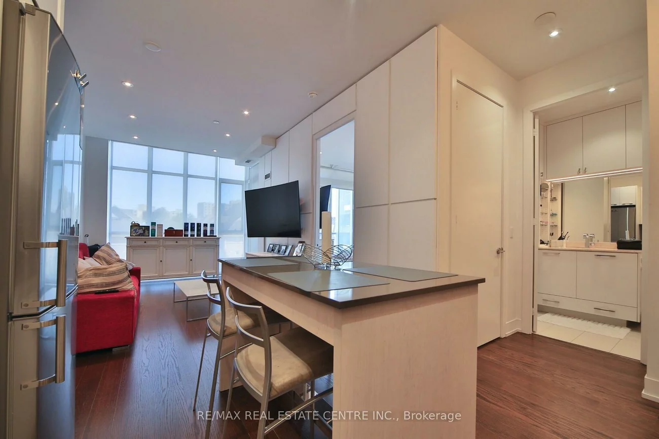 9471, Yonge, Observatory, Richmond Hill