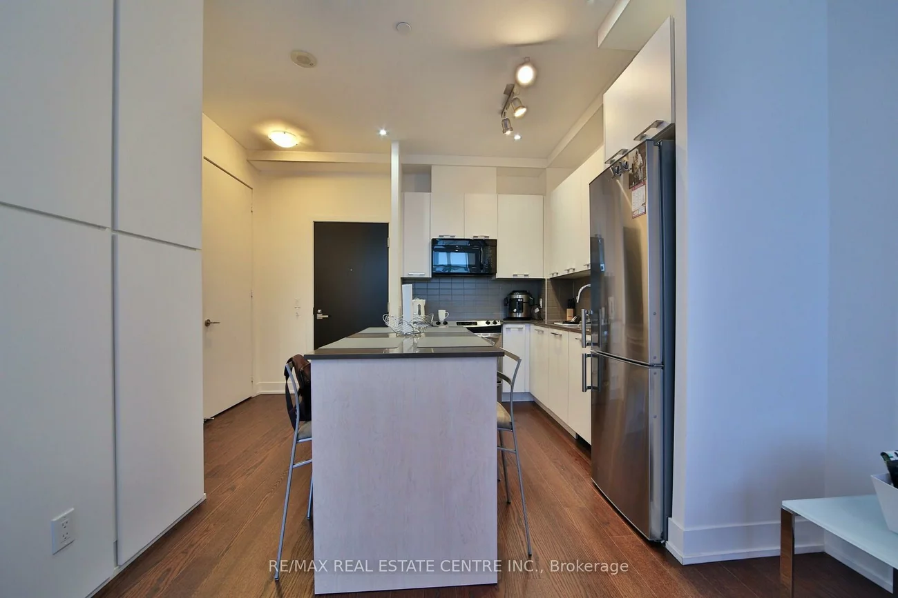 9471, Yonge, Observatory, Richmond Hill