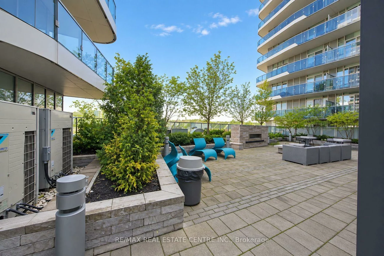 9471, Yonge, Observatory, Richmond Hill