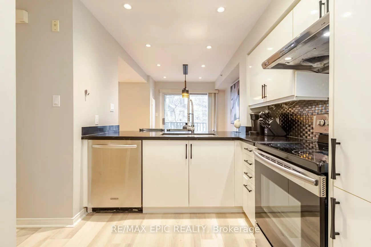 75, Weldrick, Observatory, Richmond Hill
