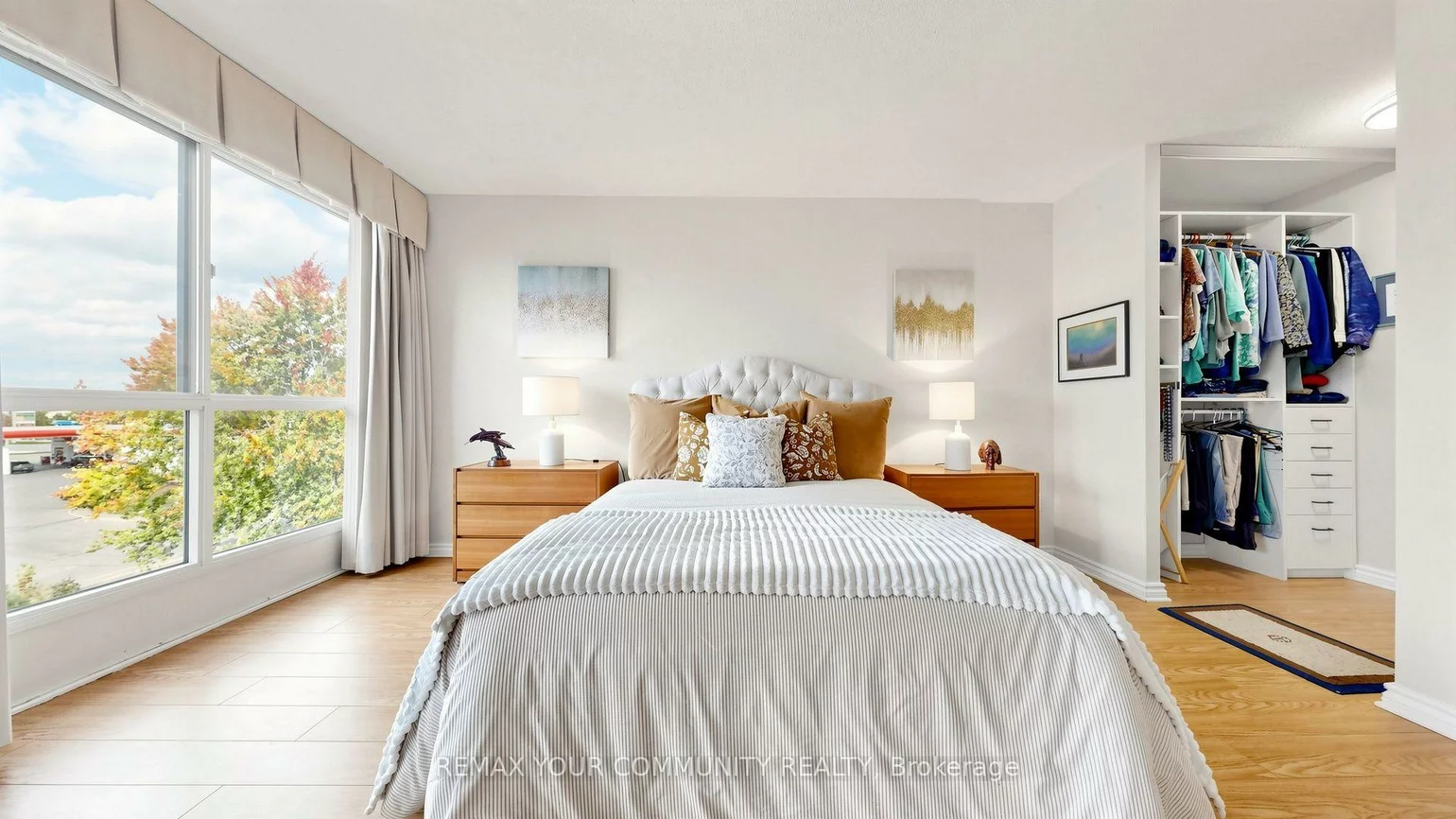 5, Weldrick, North Richvale, Richmond Hill