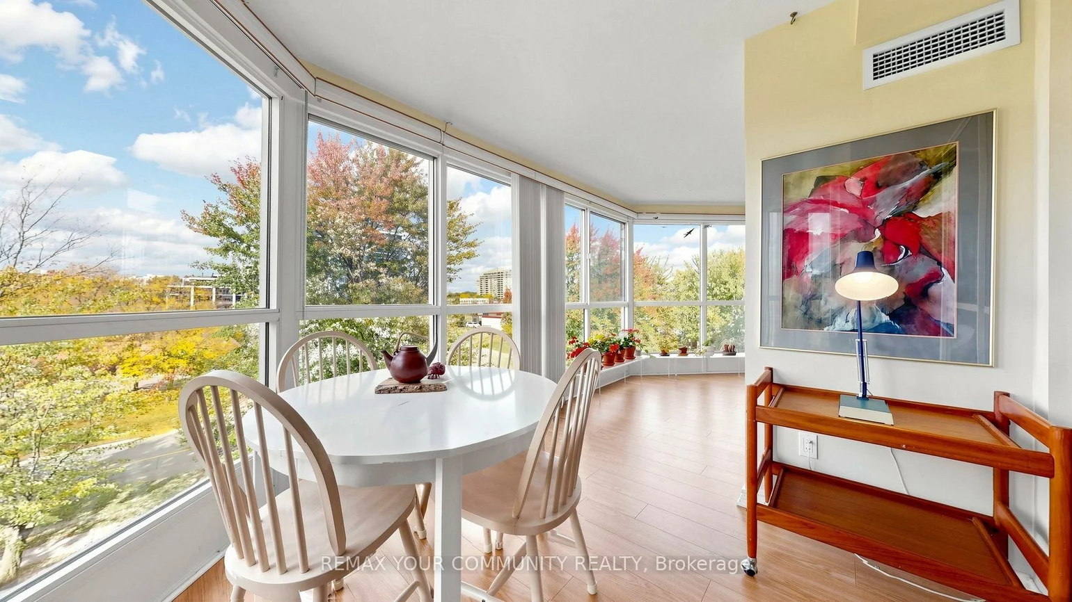 5, Weldrick, North Richvale, Richmond Hill