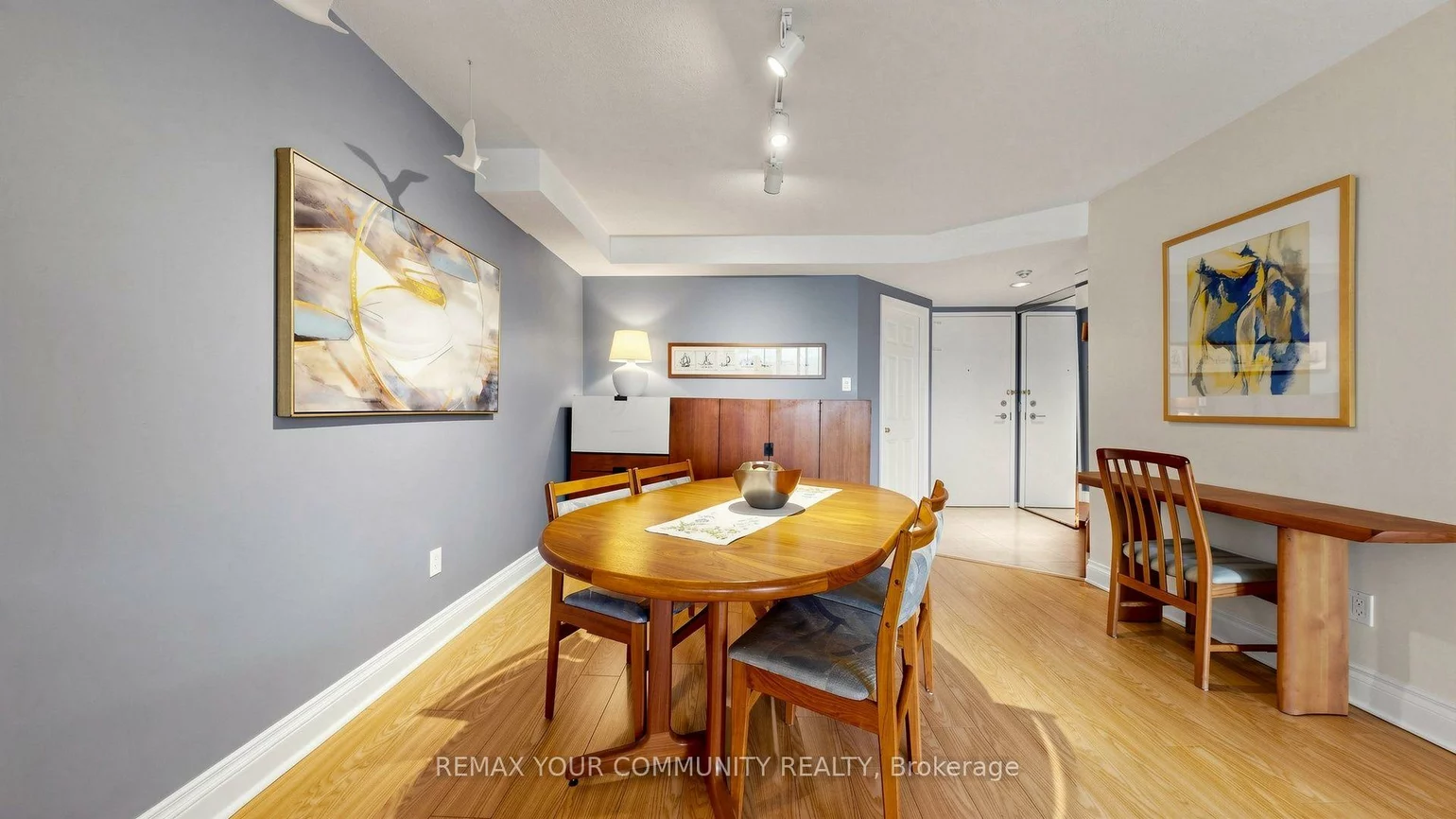 5, Weldrick, North Richvale, Richmond Hill