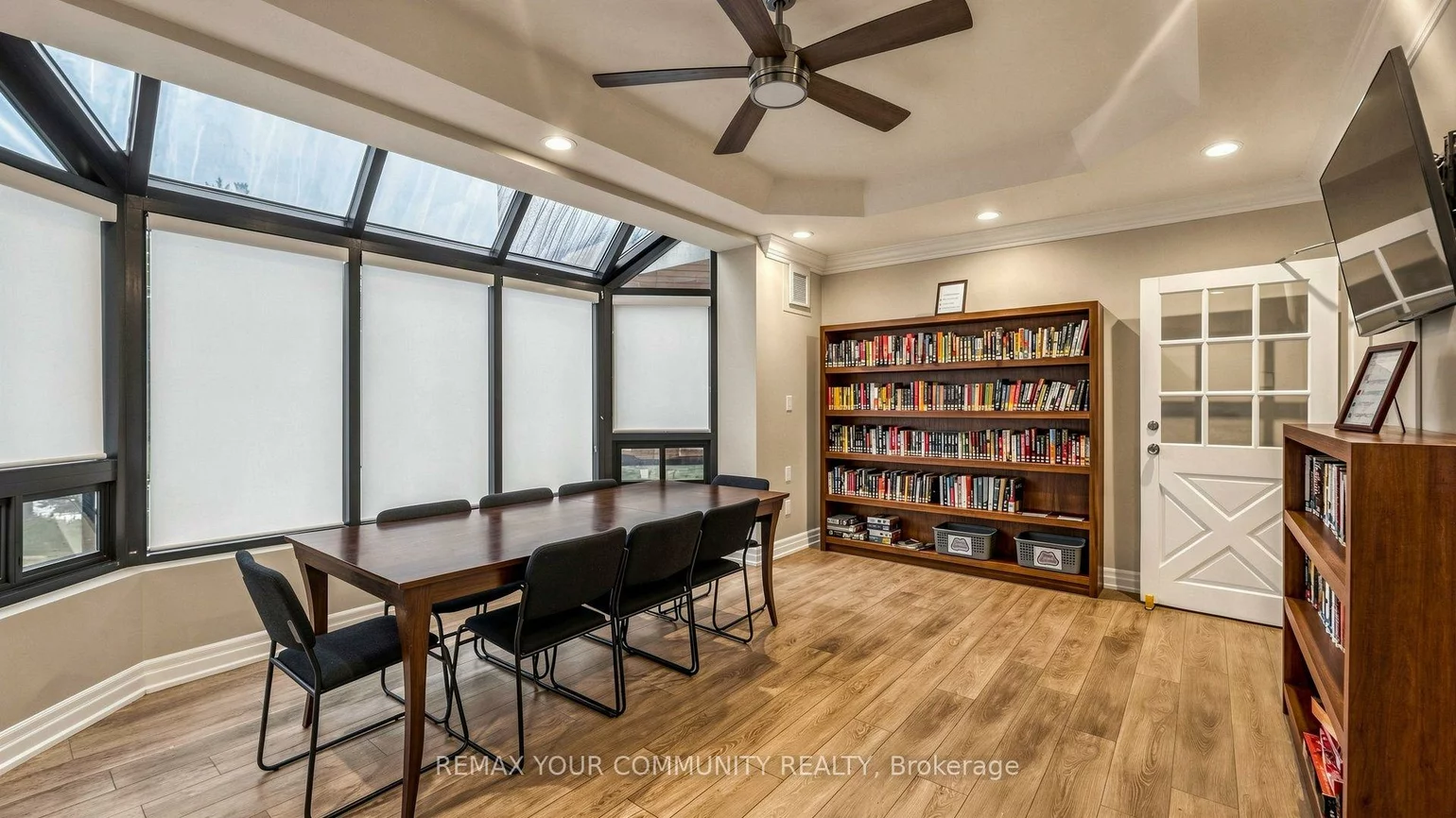 5, Weldrick, North Richvale, Richmond Hill