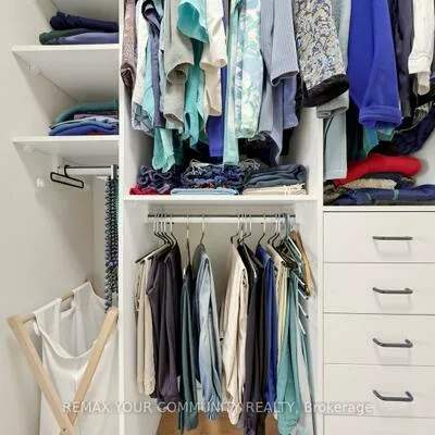 5, Weldrick, North Richvale, Richmond Hill