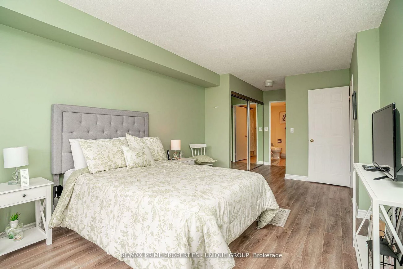 33, Weldrick, Observatory, Richmond Hill