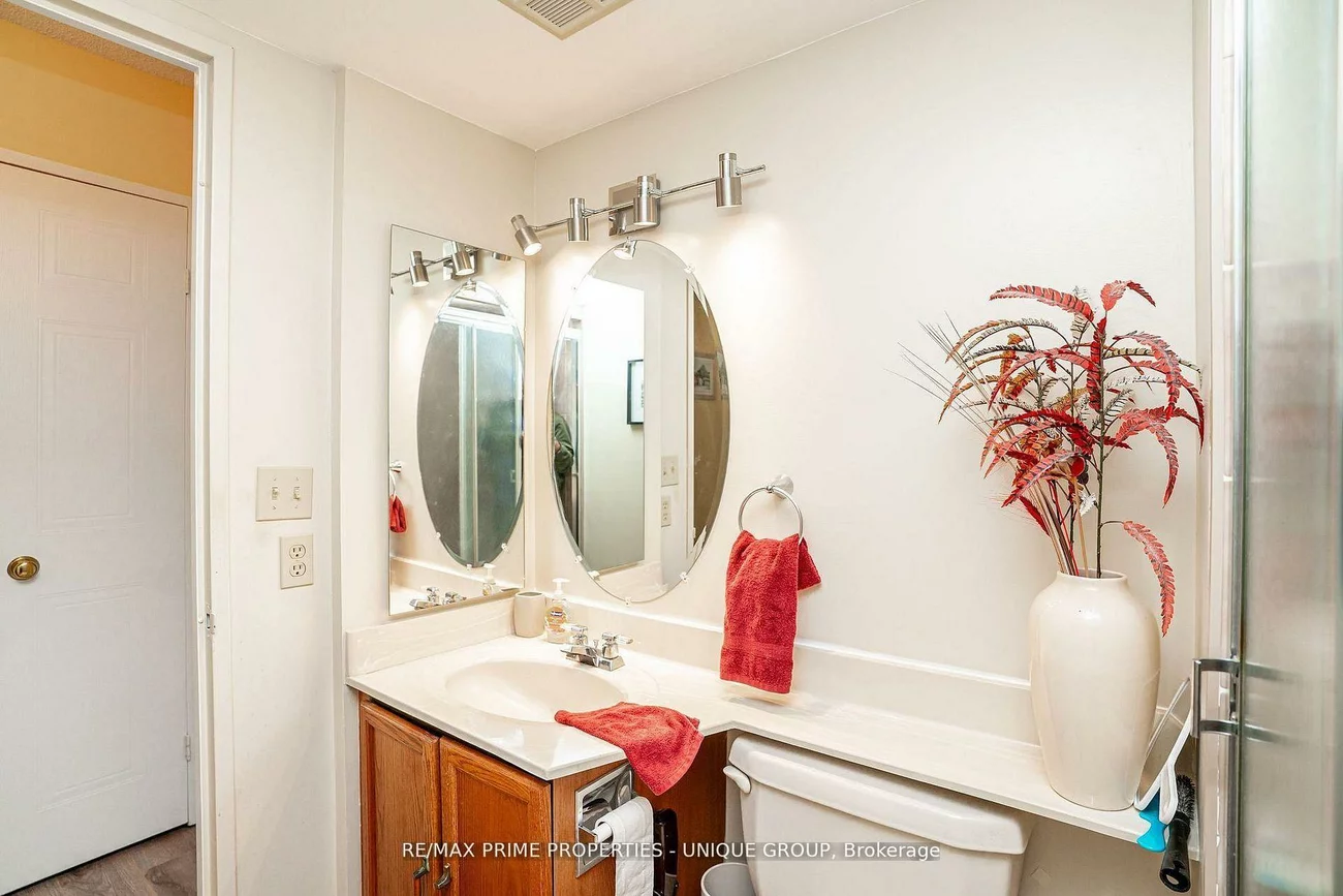 33, Weldrick, Observatory, Richmond Hill