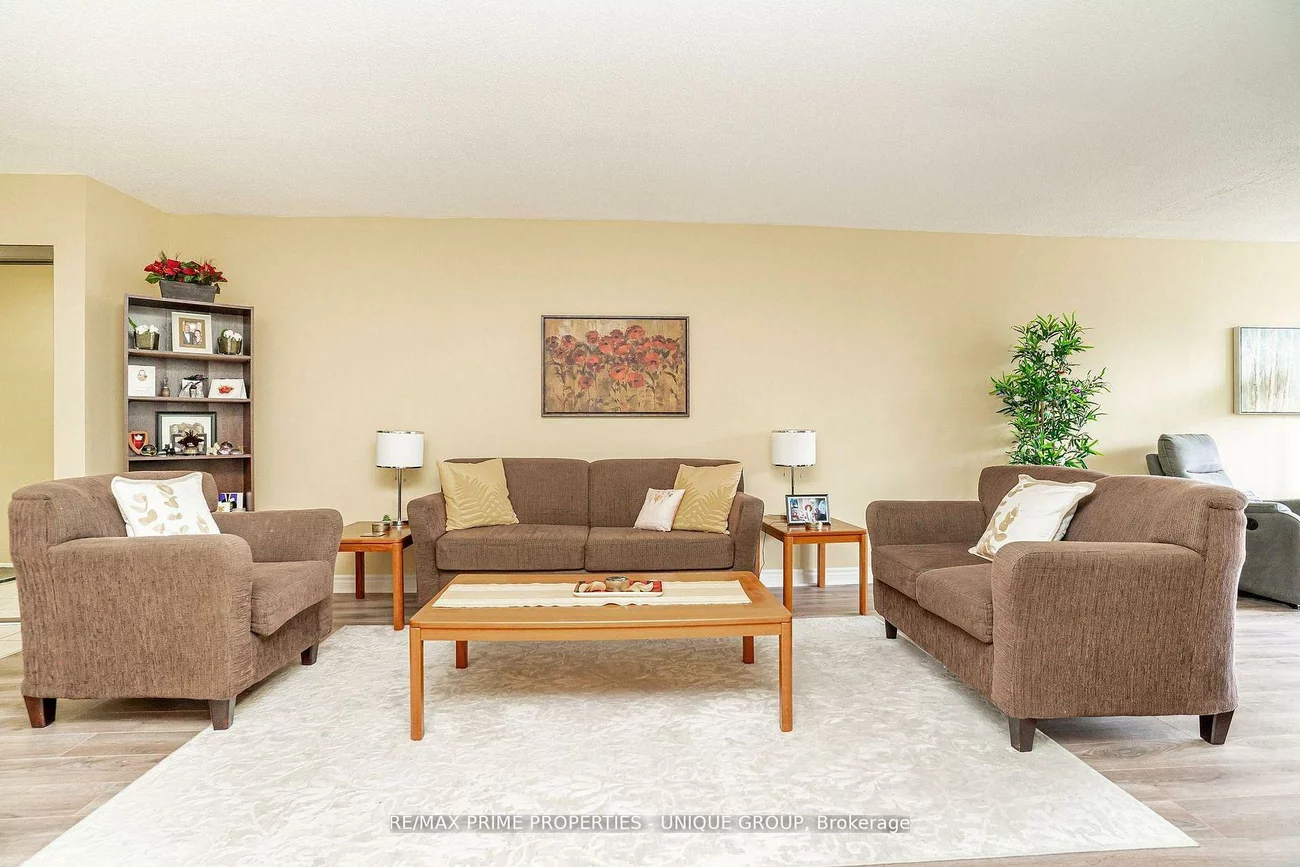 33, Weldrick, Observatory, Richmond Hill