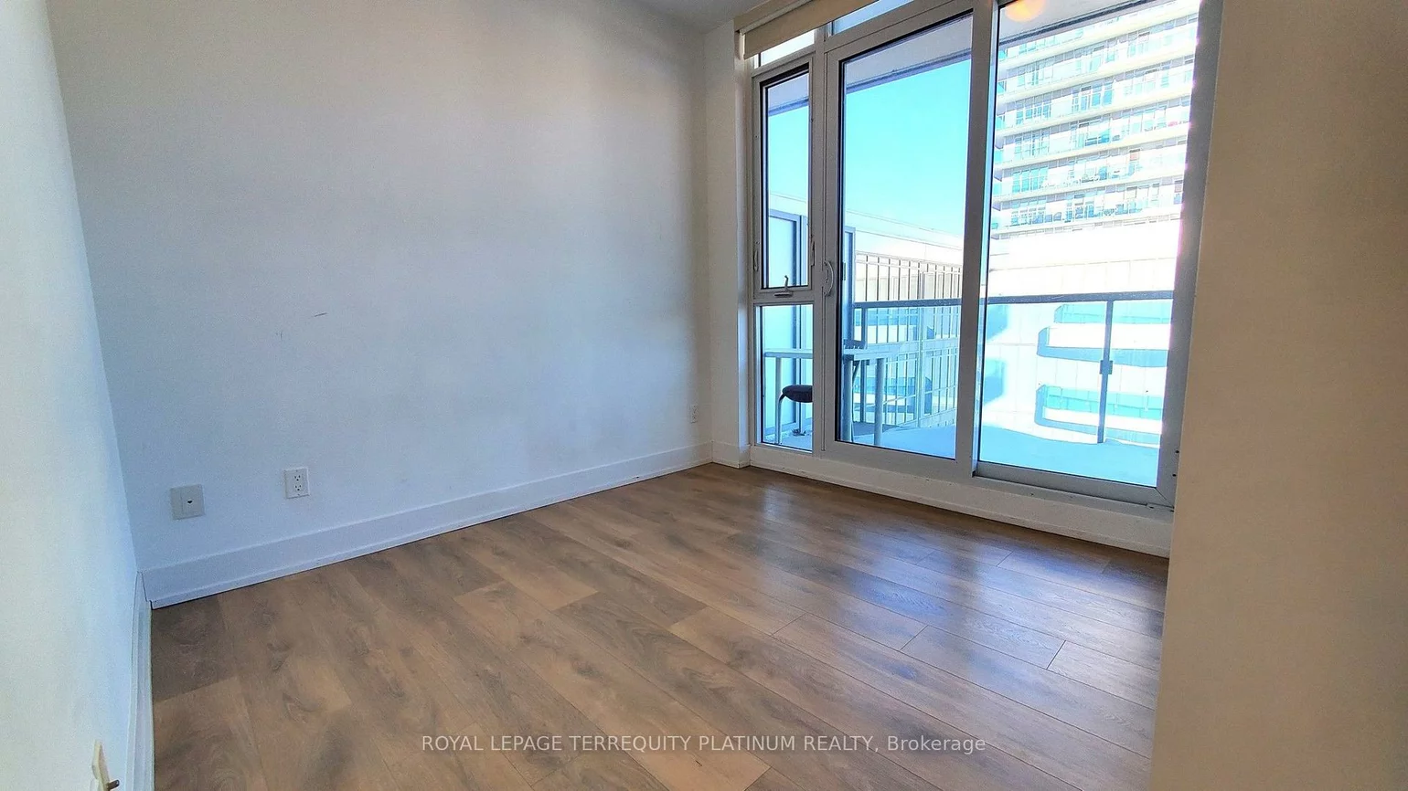 9471, Yonge, Observatory, Richmond Hill