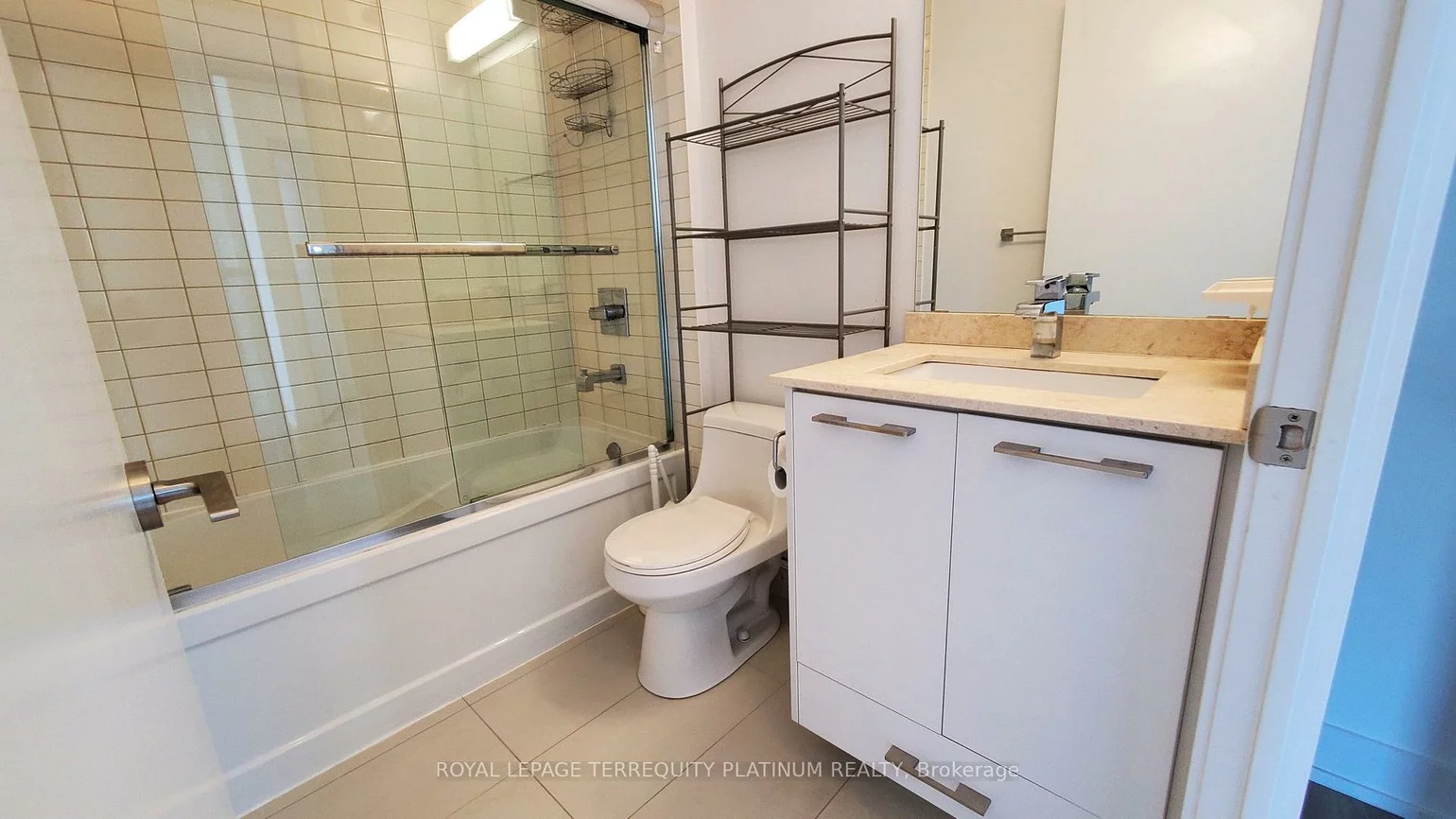 9471, Yonge, Observatory, Richmond Hill