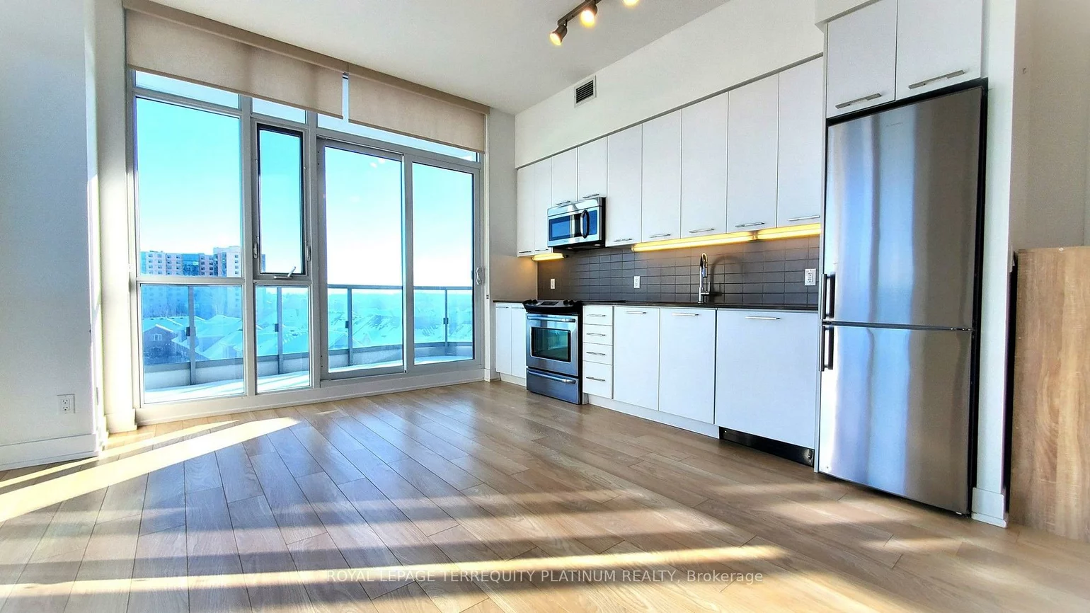 9471, Yonge, Observatory, Richmond Hill