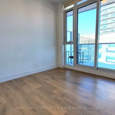 9471, Yonge, Observatory, Richmond Hill