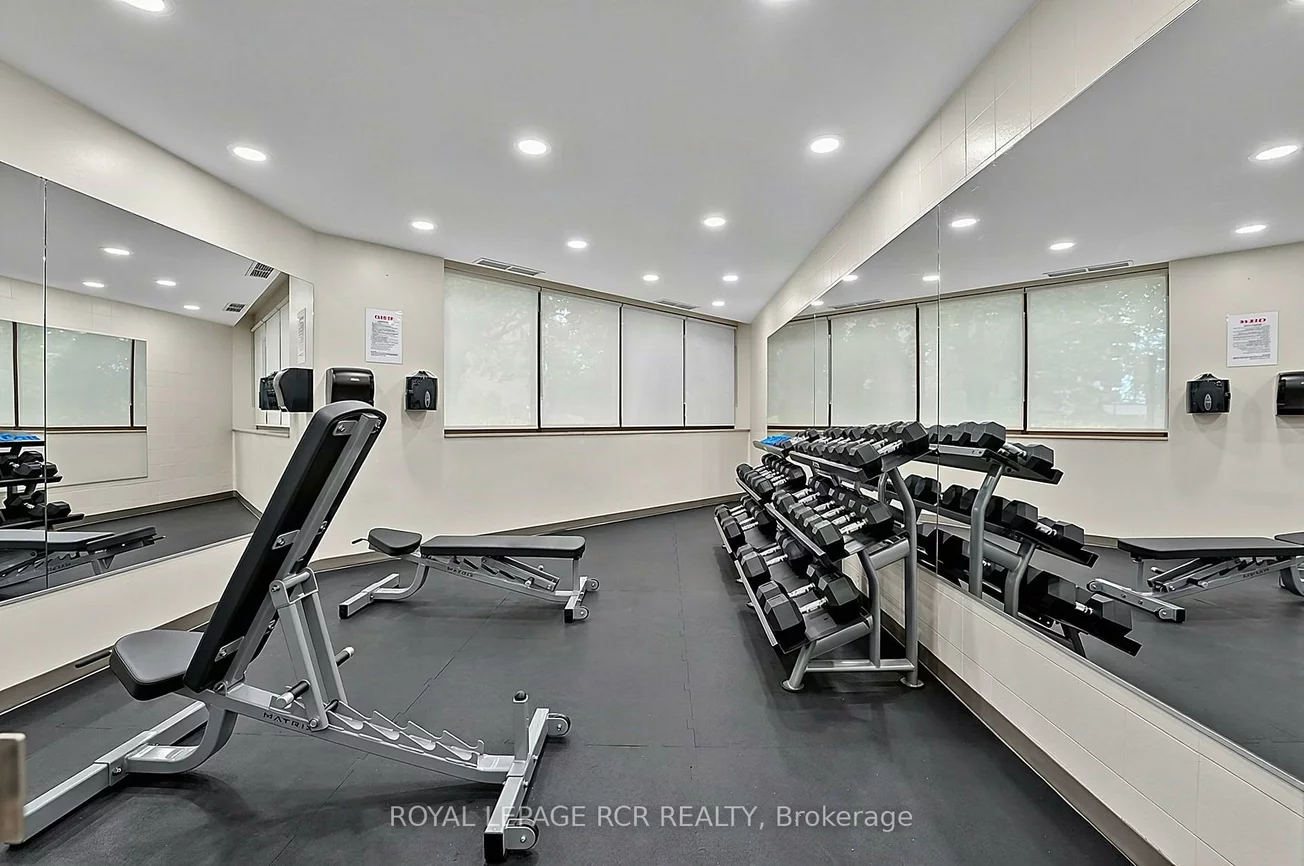 5, Weldrick, North Richvale, Richmond Hill