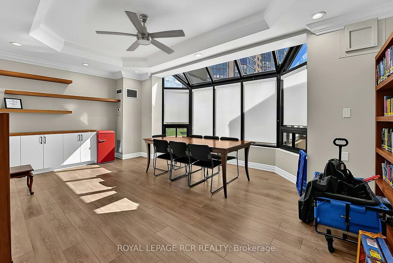 5, Weldrick, North Richvale, Richmond Hill