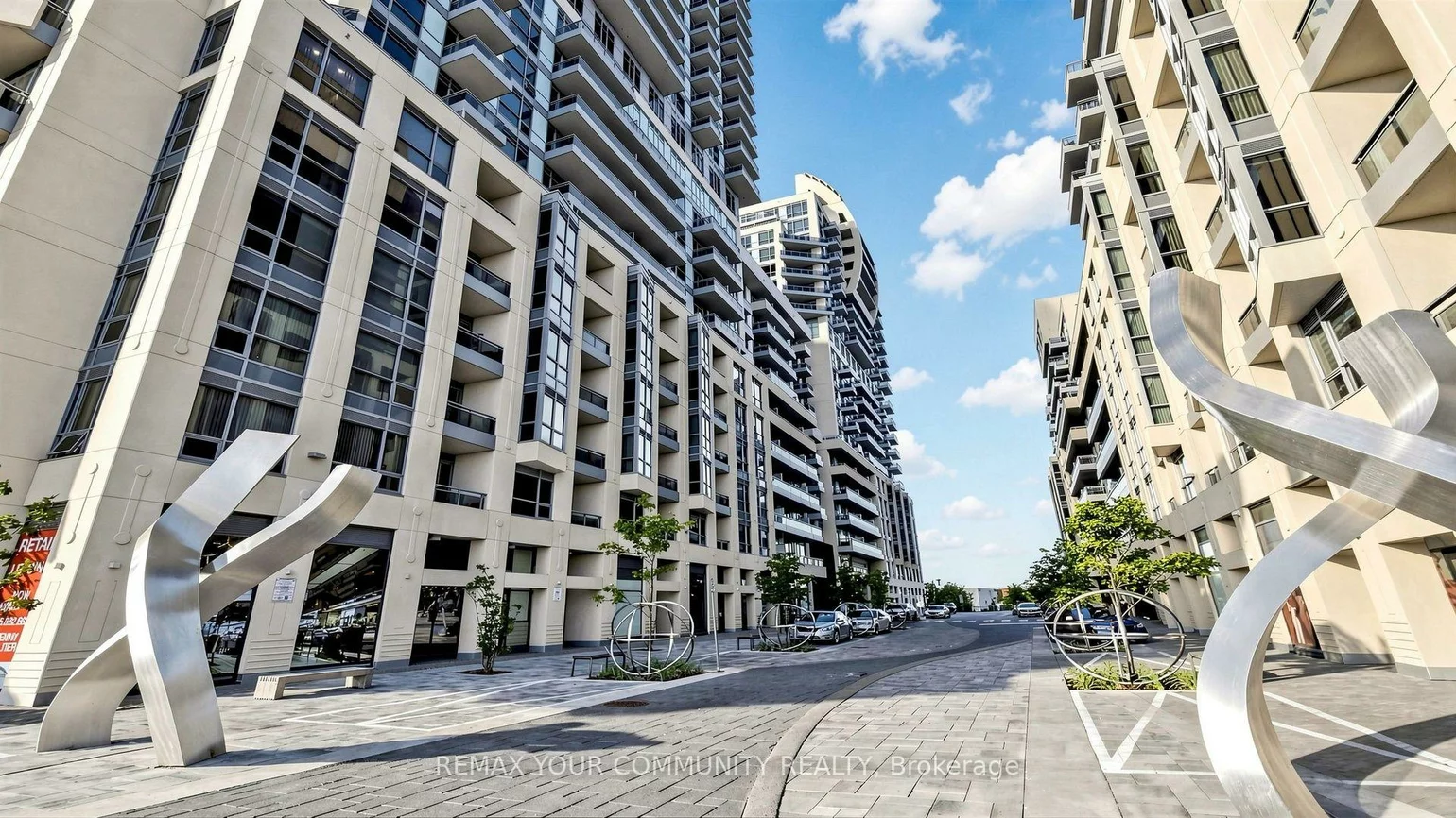 9201, Yonge, Langstaff, Richmond Hill
