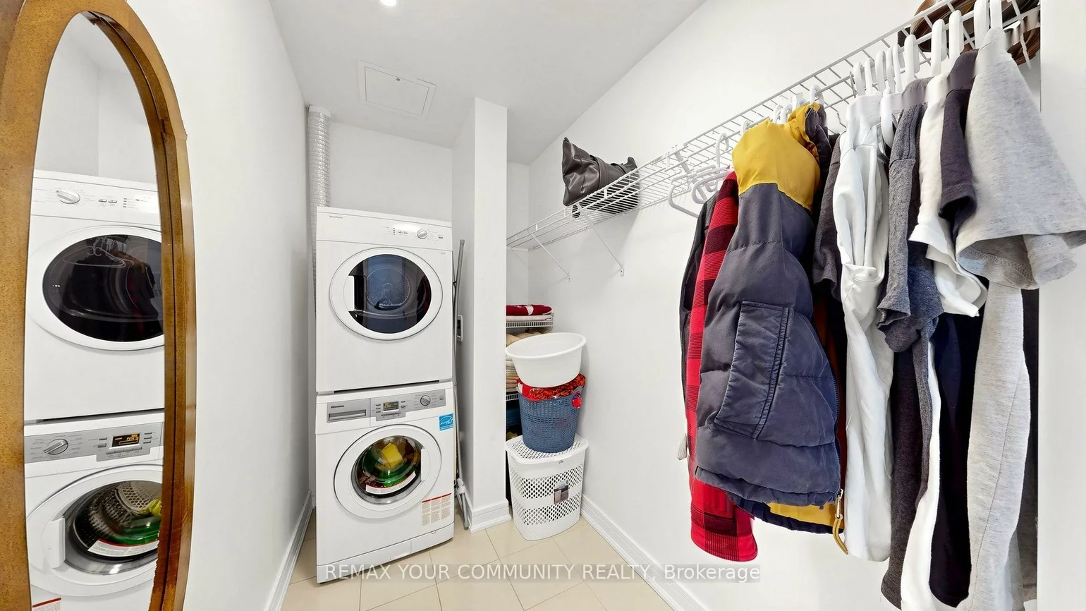 9201, Yonge, Langstaff, Richmond Hill