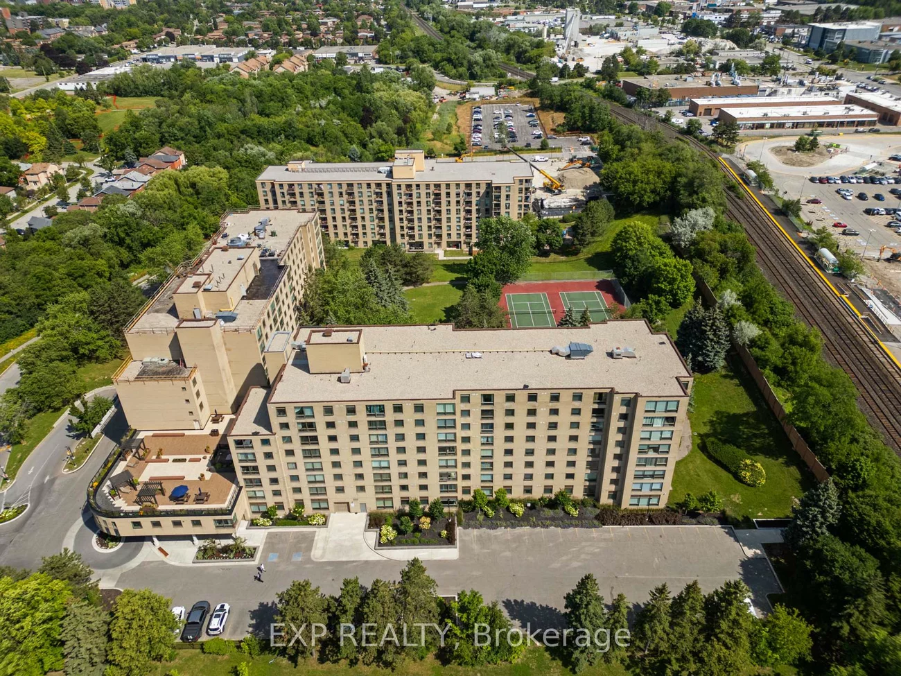 326, Major Mackenzie, Crosby, Richmond Hill