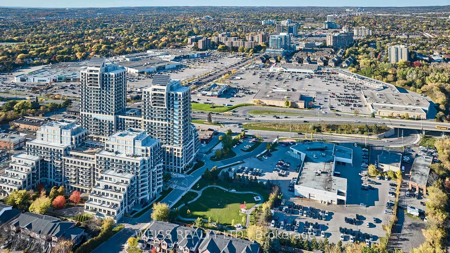 330, Red Maple, Langstaff, Richmond Hill