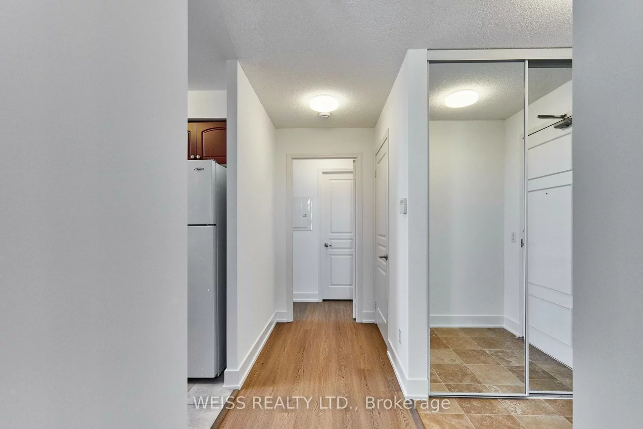 330, Red Maple, Langstaff, Richmond Hill