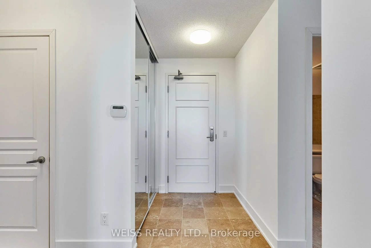 330, Red Maple, Langstaff, Richmond Hill