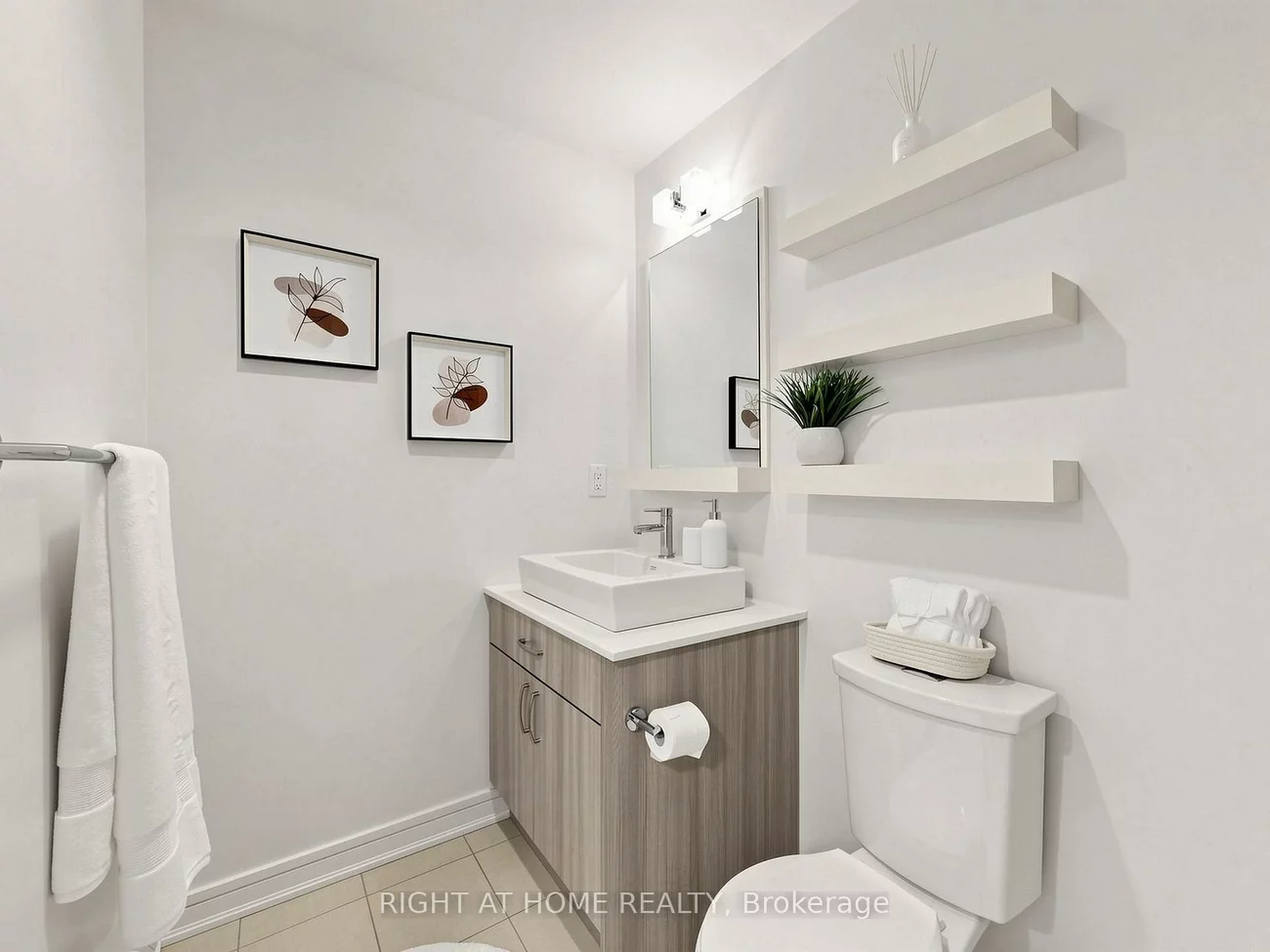 9191, Yonge, Langstaff, Richmond Hill