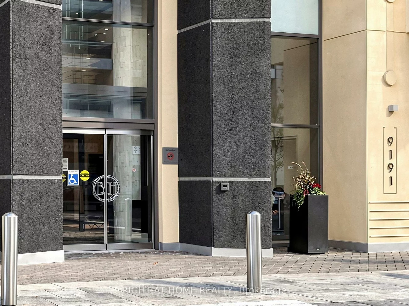 9191, Yonge, Langstaff, Richmond Hill