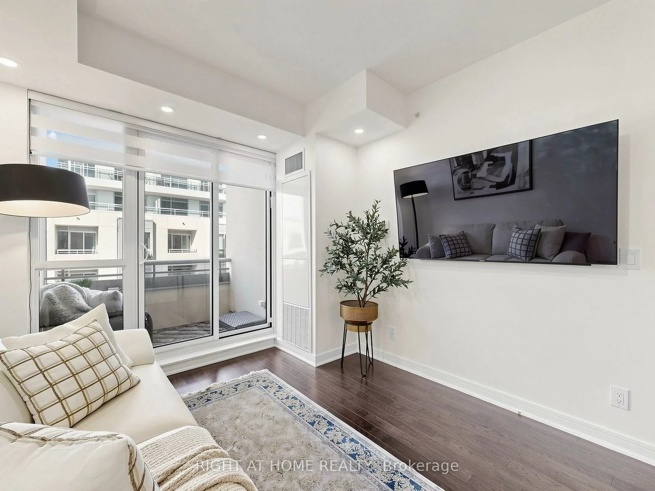 9191, Yonge, Langstaff, Richmond Hill