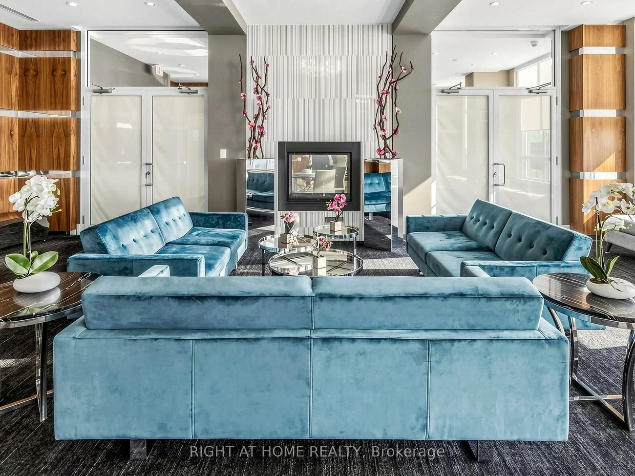 9191, Yonge, Langstaff, Richmond Hill