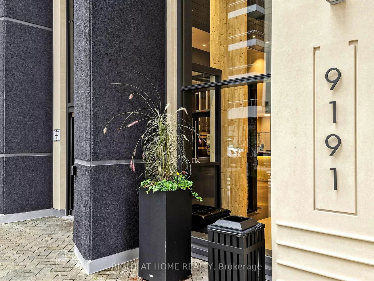 9191, Yonge, Langstaff, Richmond Hill