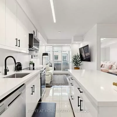 9191, Yonge, Langstaff, Richmond Hill