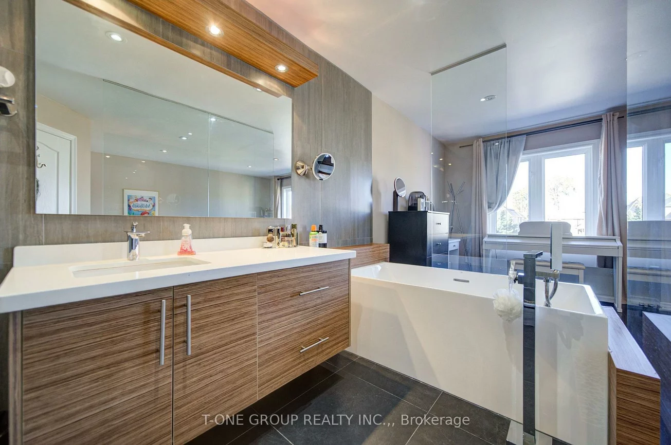 9133, Bayview, Doncrest, Richmond Hill
