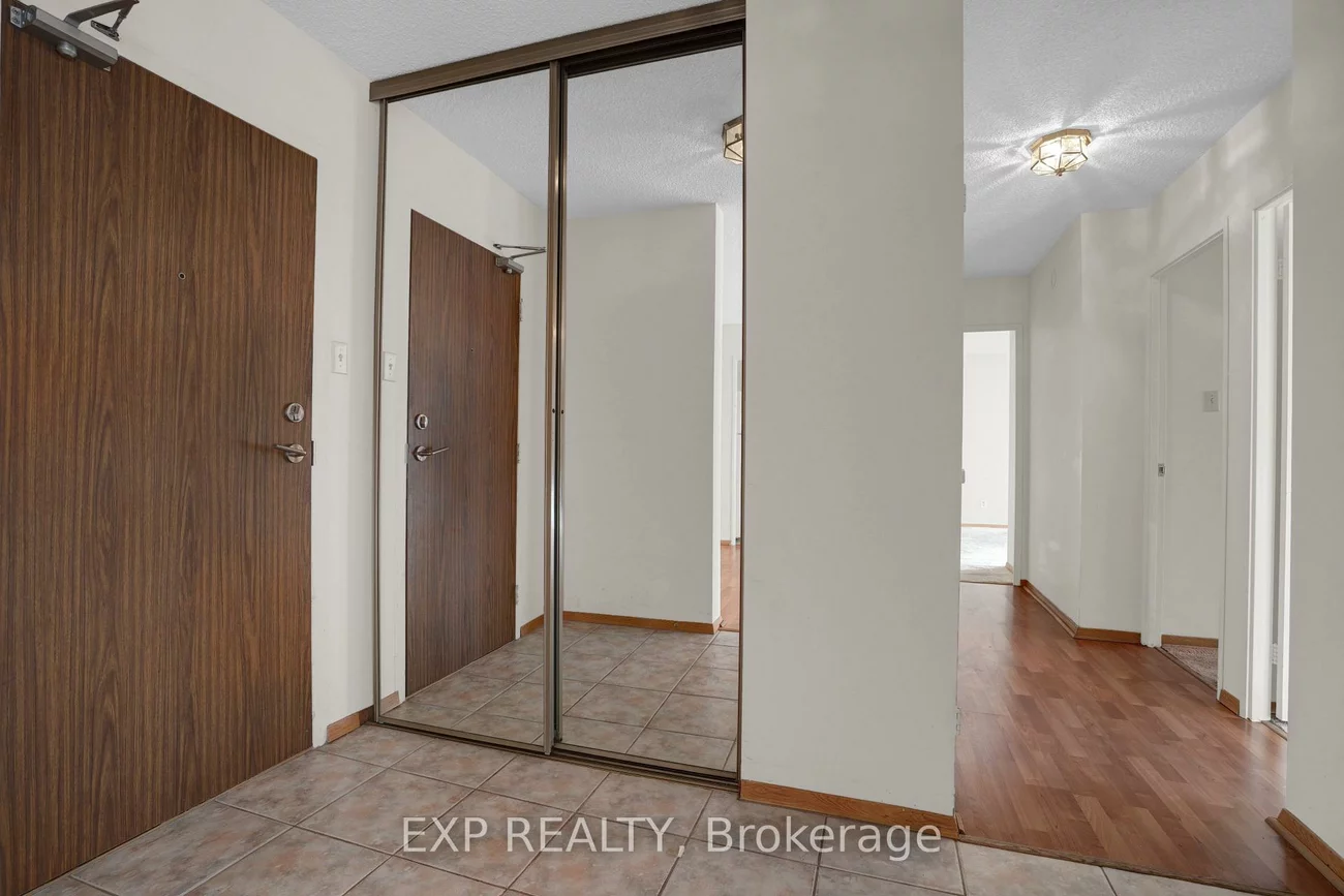 40, Baif, North Richvale, Richmond Hill