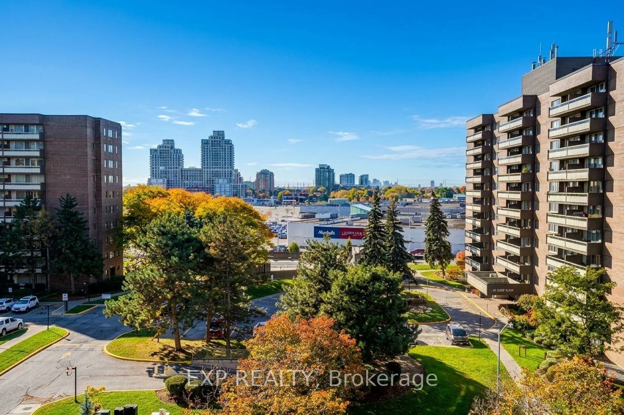 40, Baif, North Richvale, Richmond Hill