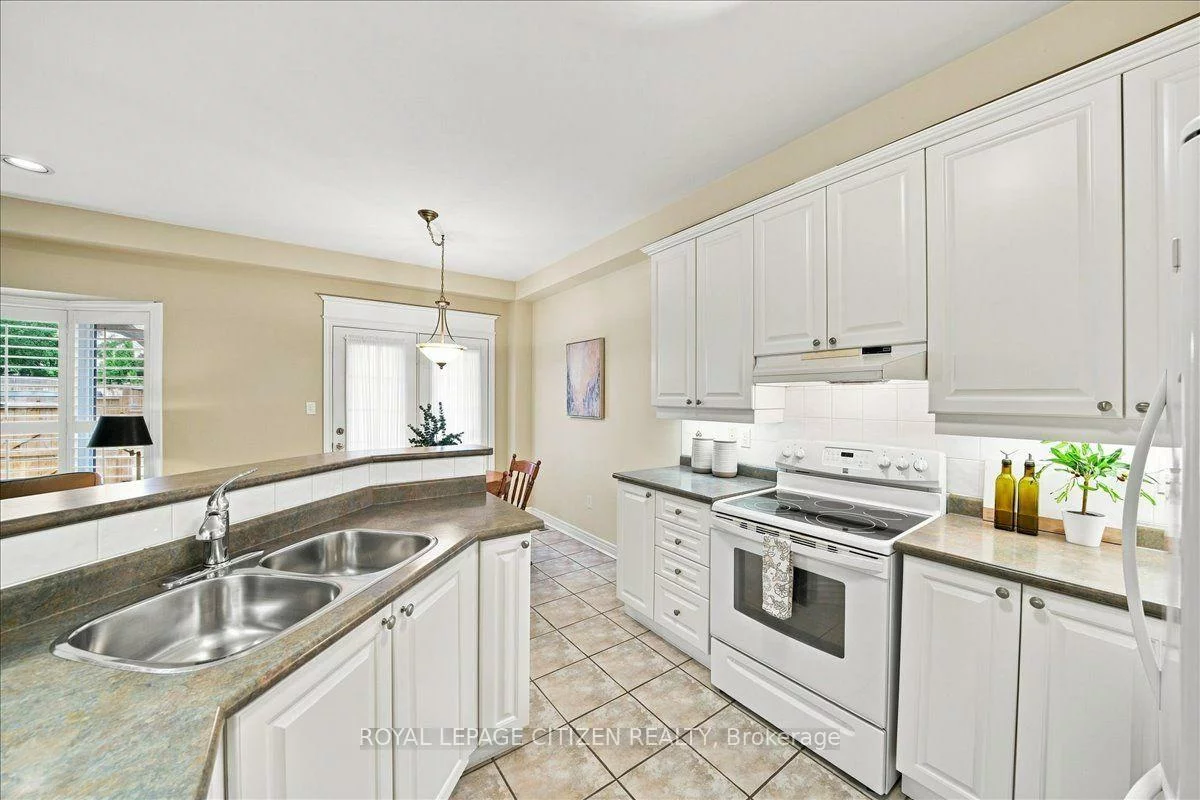 255, Shaftsbury, Westbrook, Richmond Hill