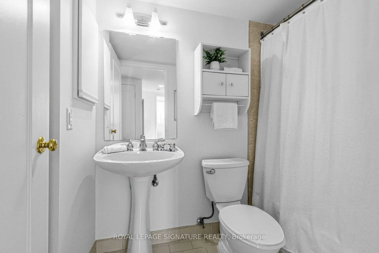 20, Baif, North Richvale, Richmond Hill