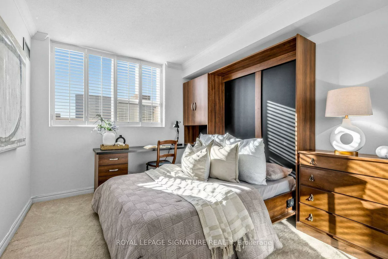 20, Baif, North Richvale, Richmond Hill
