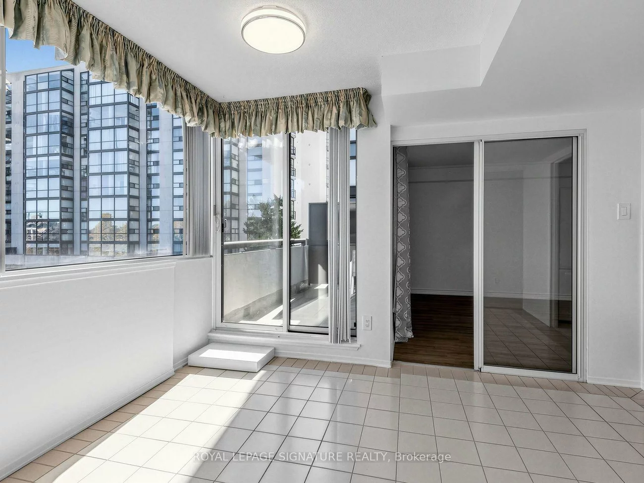20, Harding, North Richvale, Richmond Hill