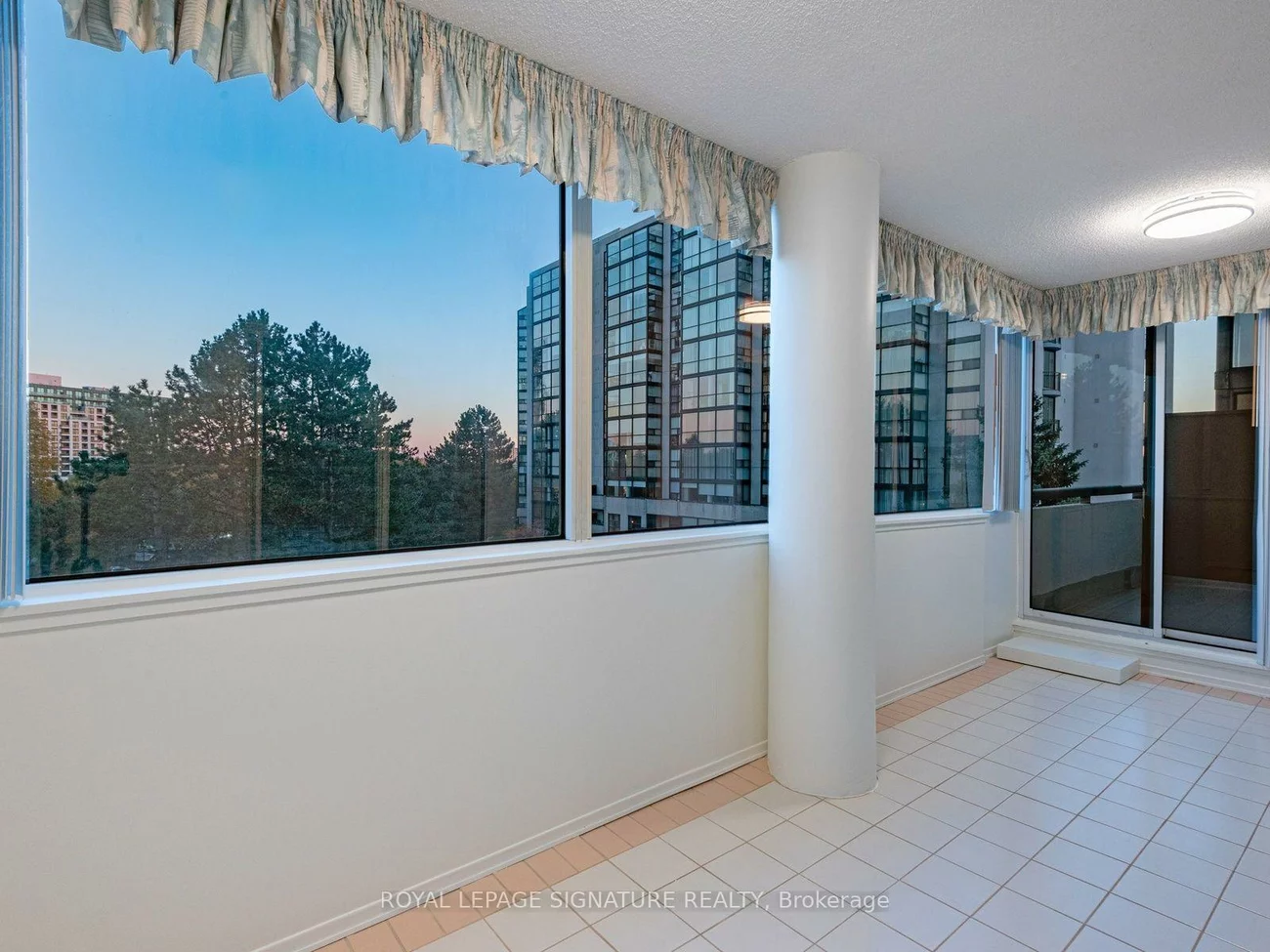 20, Harding, North Richvale, Richmond Hill