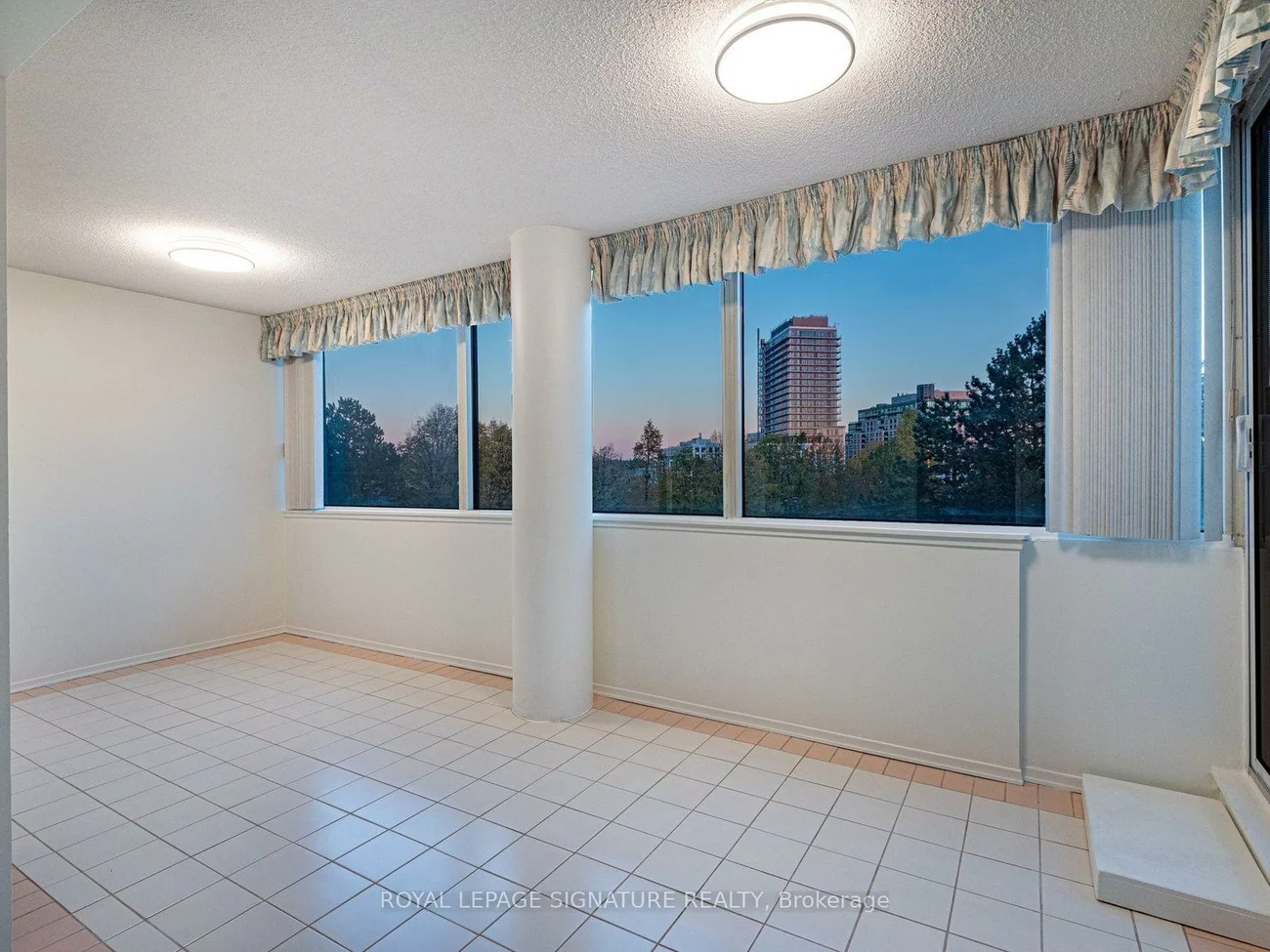 20, Harding, North Richvale, Richmond Hill