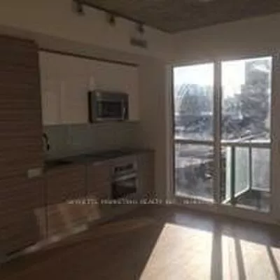 210, Simcoe, Kensington-Chinatown, Toronto