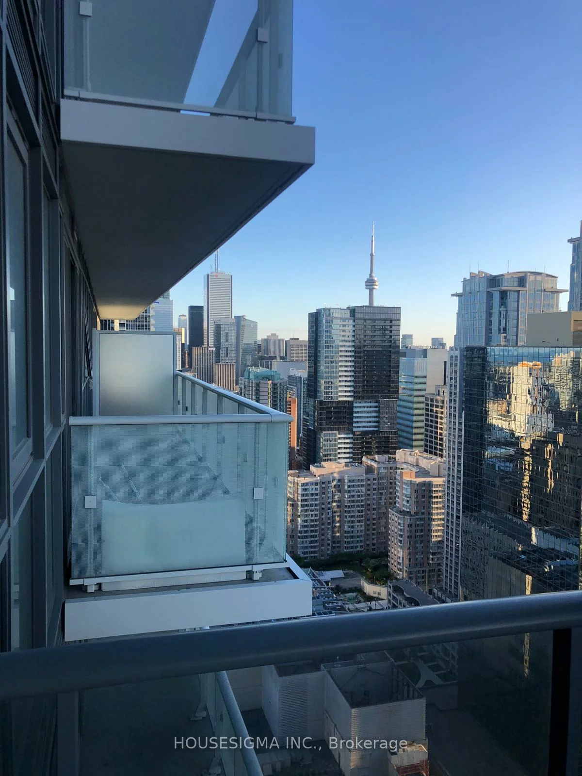 7, Grenville, Bay Street Corridor, Toronto