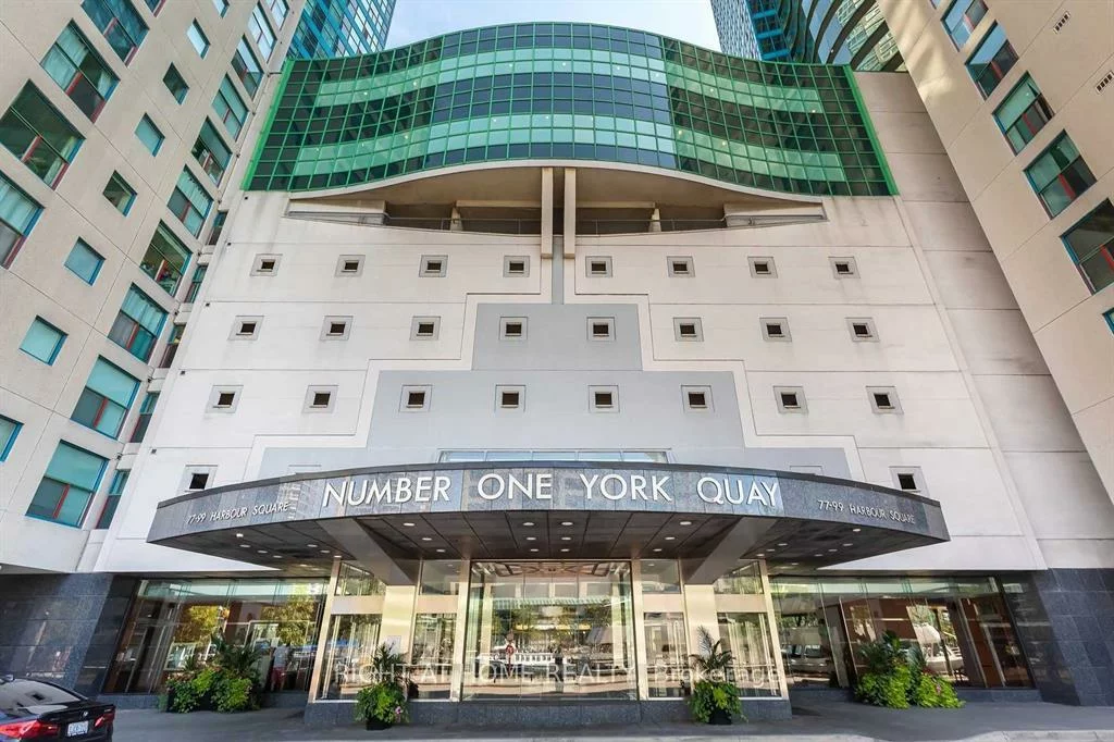 77, Harbour, Waterfront Communities C1, Toronto